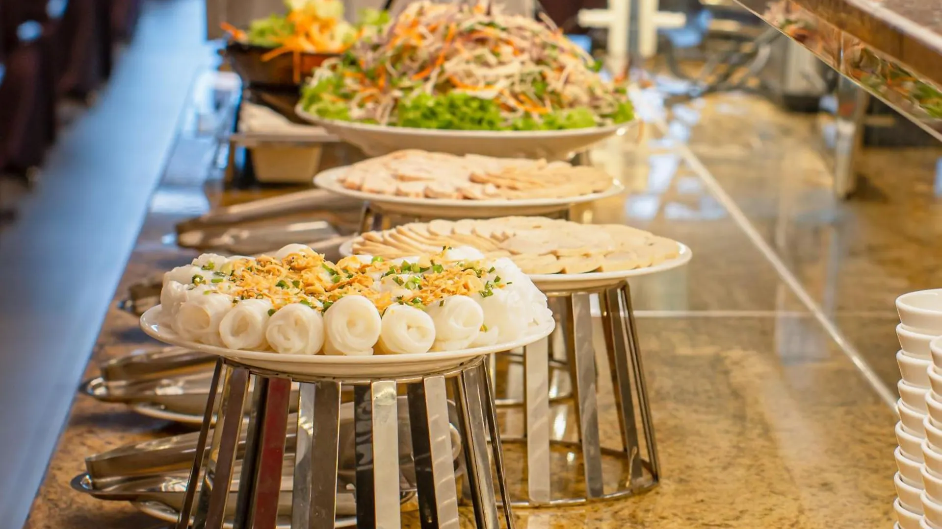 V Hotel Nha Trang 4*,