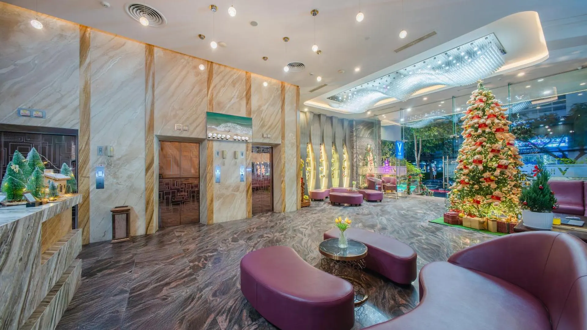 V Hotel Nha Trang 4*,