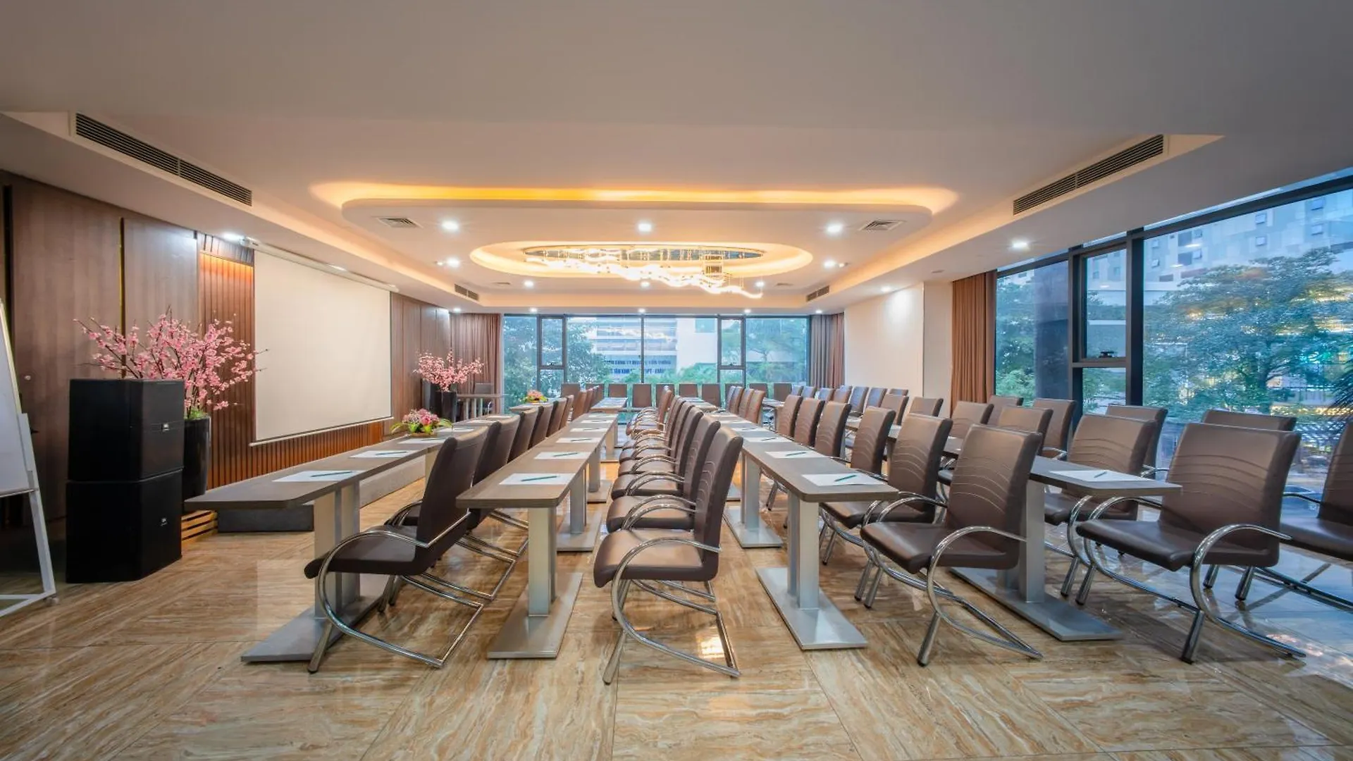 V Hotel Nha Trang